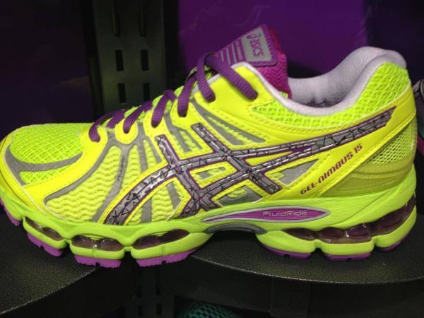 Tênis ASICS GEL-Nimbus 15 Edição Especial