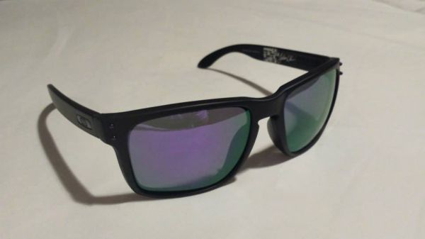 Oakley Holbrook